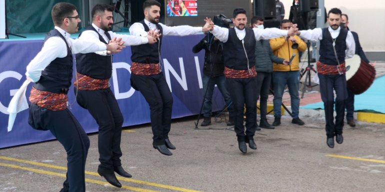 "Erzurumlu Aşık Ruhani"nin adı bilgi evine verildi