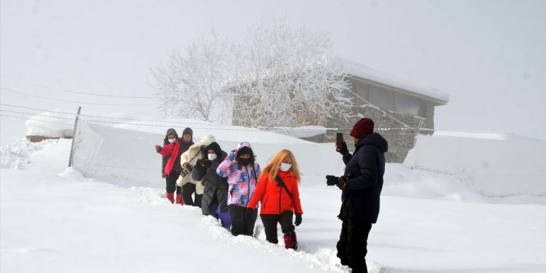 Fotoğraf sanatçıları Muş'un güzelliklerini fotoğrafladı