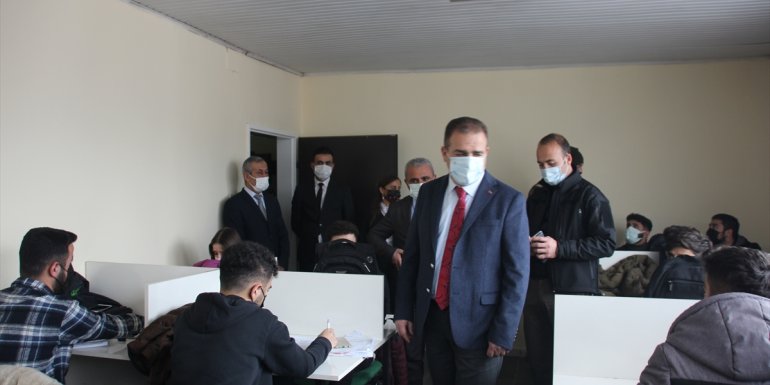 Hakkari'de "Kütüphanesiz Okul Kalmasın" projesi