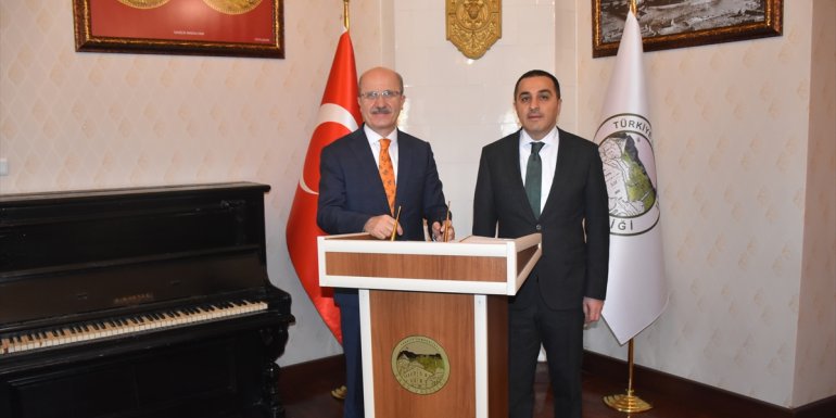 YÖK Başkanı Prof. Dr. Erol Özvar, Kars Valiliği'ni ziyaret etti