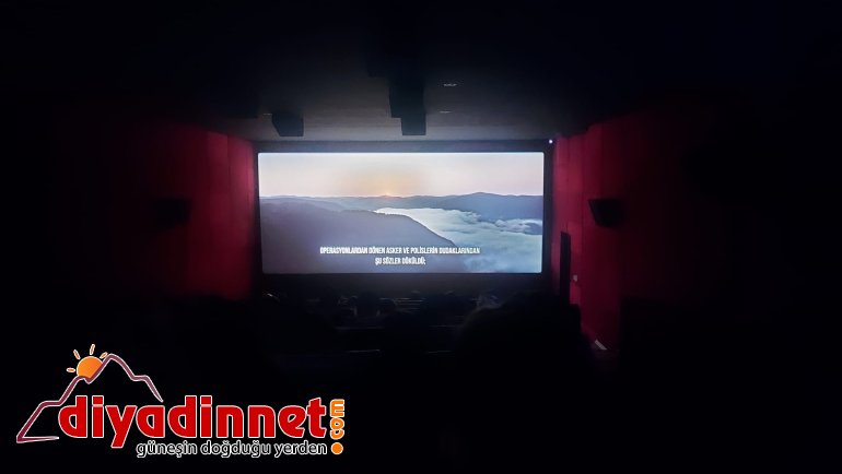 Kaymakam Balcı öğrencilerle sinemada buluştu4