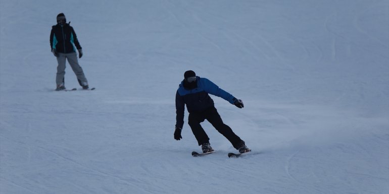 Kış turizminin Doğu'daki rotalarından Hesarek, 15 günde 20 bin kişiyi ağırladı
