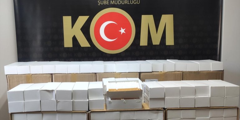 Malatya'da 25 bin 694 litre kaçak akaryakıt ile 80 bin makaron ele geçirildi