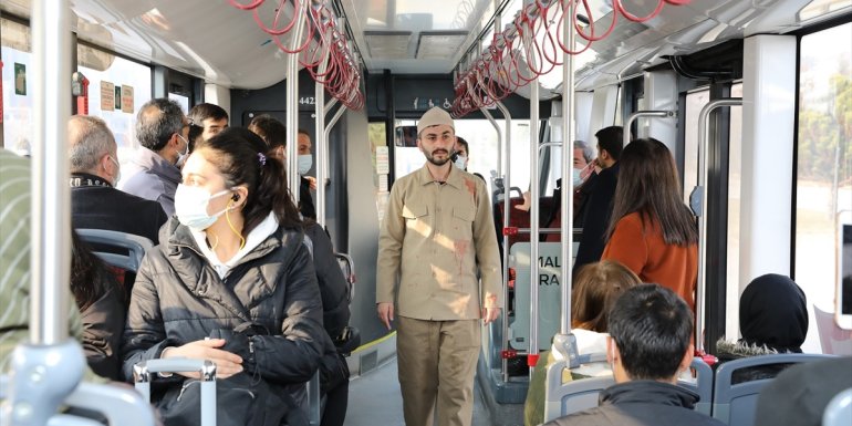 Malatya'da toplu taşıma arıcında tiyatro oyunu sahnelendi