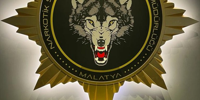 Malatya'da otomobilinde uyuşturucu bulunan zanlı gözaltına alındı