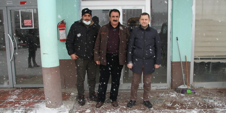 Malazgirt Kaymakamı Demirer, ziyaretlerini sürdürüyor