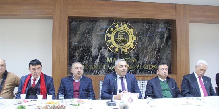 MTSO Başkanı Sadıkoğlu gazetecilerle bir araya geldi1