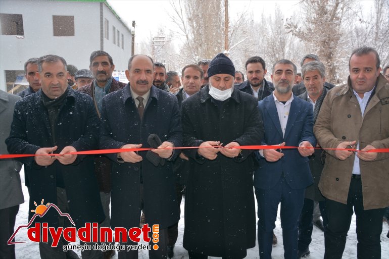 Patnos'ta tekstil atölyesinde 100 kişi istihdam ediliyor