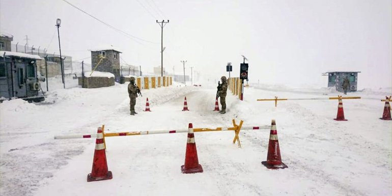 Van-Çatak karayolu trafiğe kapatıldı1