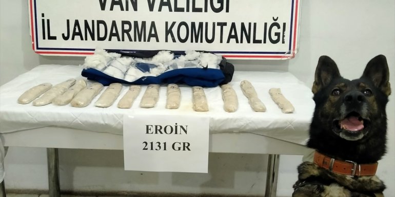 Van'da 2 kilo 100 gram eroin ele geçirildi