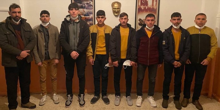 Van'da 8 düzensiz göçmen yakalandı