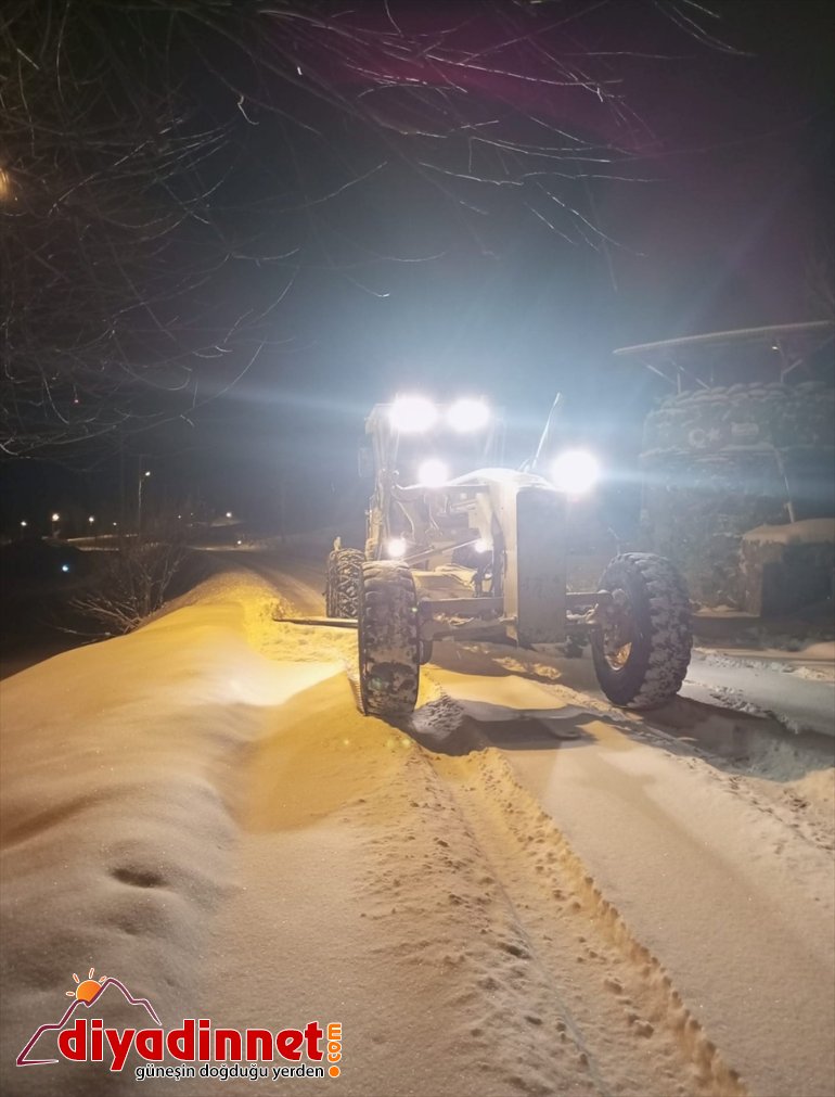 Van'da kar nedeniyle mahsur kalanların yardımına ekipler yetişti