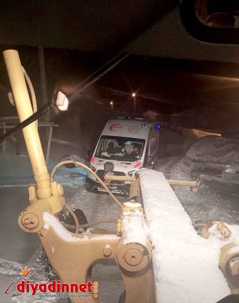 yardımına kar yetişti mahsur nedeniyle ekipler Van
