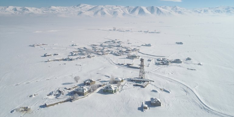 Türkiye'de geçen yıl en düşük sıcaklığın kaydedildiği köy havasıyla kutupları aratmıyor