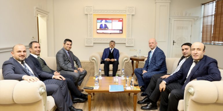 VEDAŞ Genel Müdürü Ali Aydın, Van Valisi Mehmet Emin Bilmez'i ziyaret etti