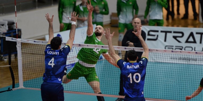 Voleybol: AXA Sigorta Efeler Ligi