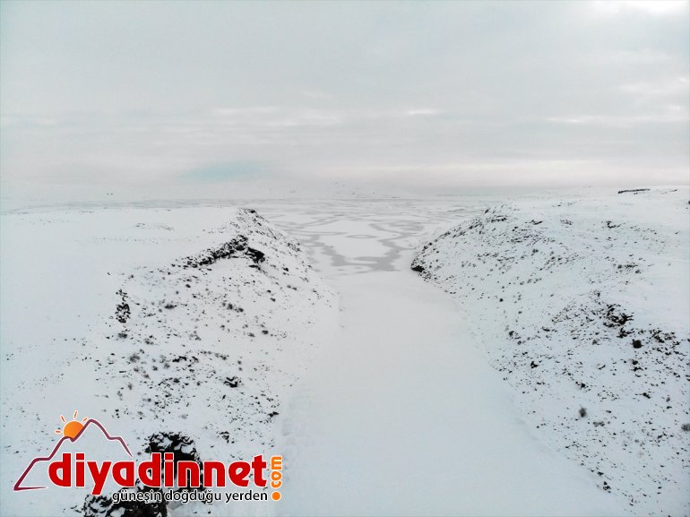 Yazıcı kar kaplandı Barajı ve buzla Ağrı