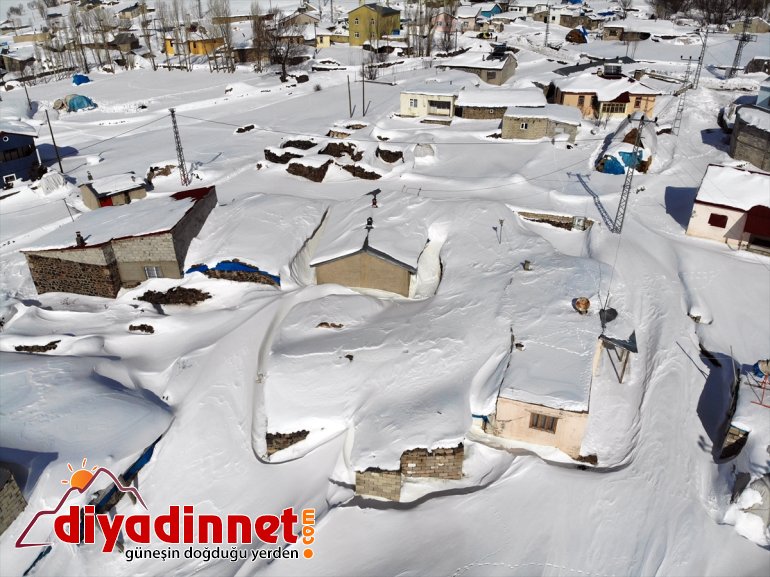 gömüldüğü köylerde - AĞRI zorlu yaşam Evlerin Ağrı