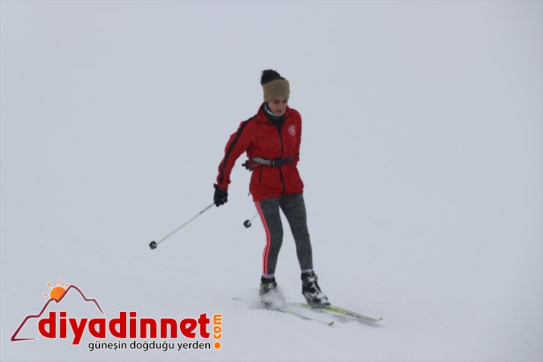 Kayak - soğuk başarıya sporcuları ve karlı AĞRI Ağrı