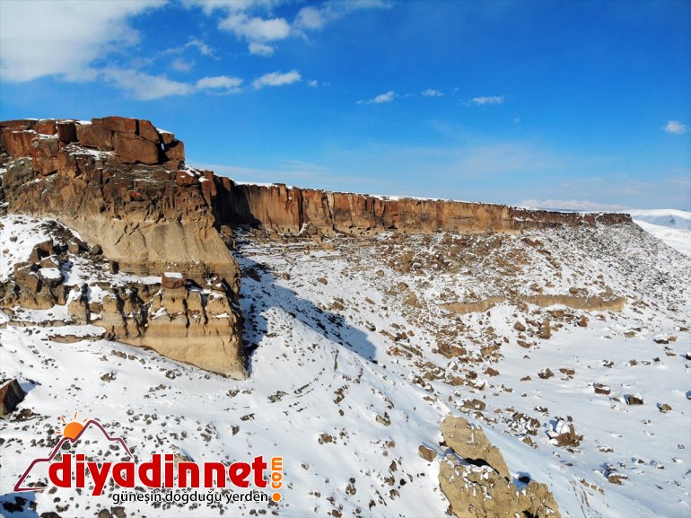 - Meya peribacaları Antik büründü yeniden çevresindeki ve Tarihi beyaza Kenti AĞRI 2