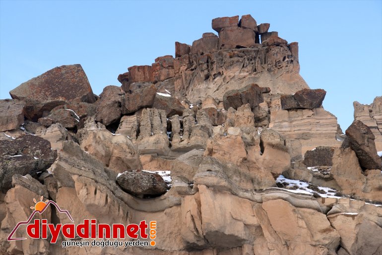 - çevresindeki AĞRI büründü Tarihi ve Antik Meya yeniden peribacaları Kenti beyaza 7