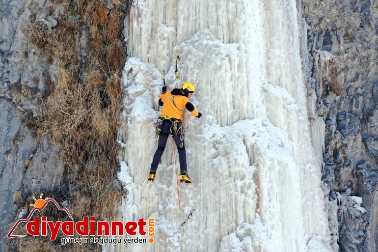buz sarkıtlarına AĞRI - Tunç dağcı (2) Fındık, tırmandı Kanyonu