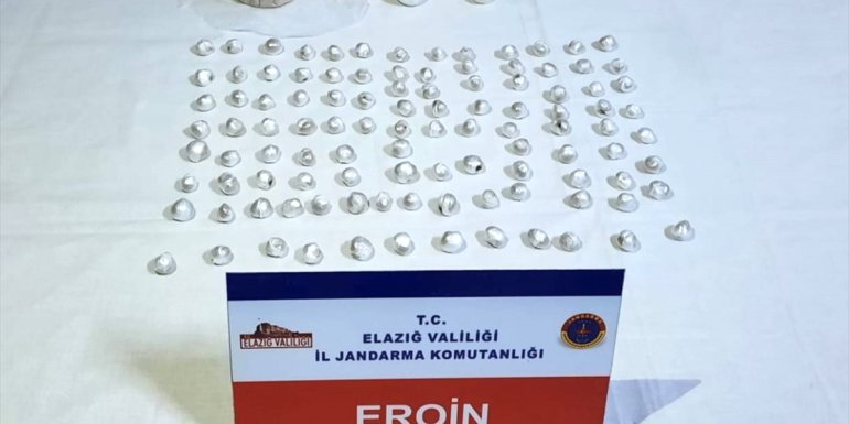 Elazığ'da 250 gram eroinle yakalanan zanlı gözaltına alındı