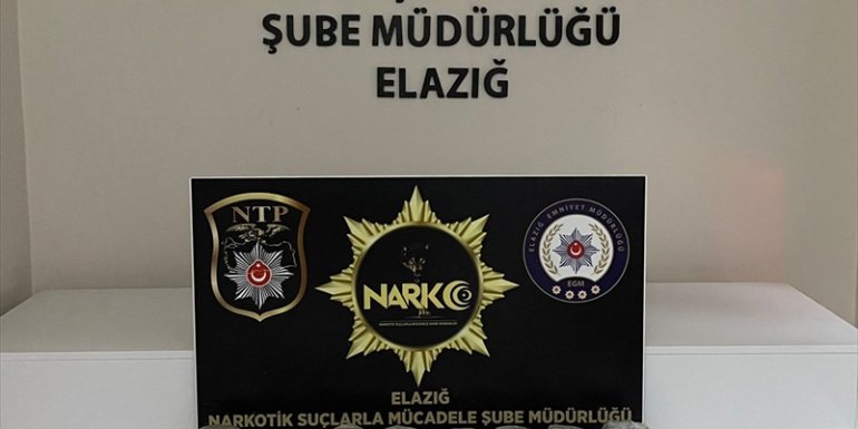 Elazığ'da sahte hasta nakil aracında 23 kilo 660 gram esrar bulundu