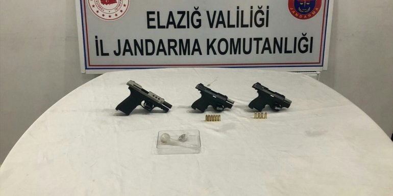 Elazığ'da TOKİ inşaatından hırsızlık yaptığı iddiasıyla 5 zanlı yakalandı