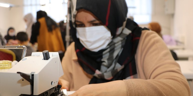 Erzurum'da Afgan ve Suriyeli sığınmacılar meslek kurslarıyla iş sahibi olacak