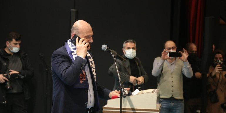 Cumhurbaşkanı Erdoğan, partisinin Erzurum'daki toplantısına telefonla bağlandı: