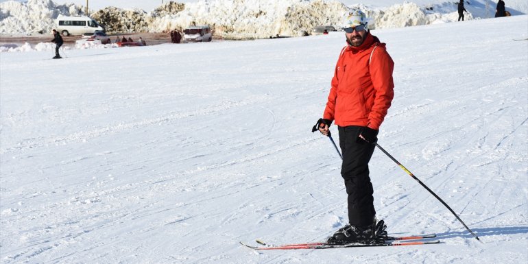 HAKKARİ - 56 ili dolaşan Bursalı esnaf, Hakkari