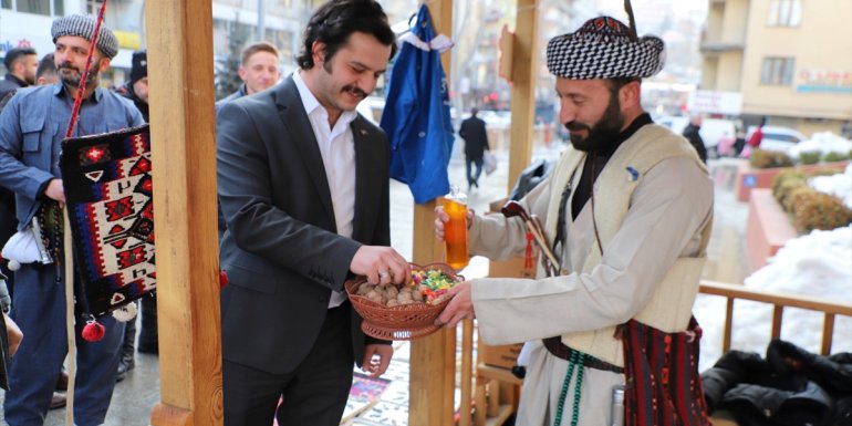 Hakkari'de kültür sanat sergisi