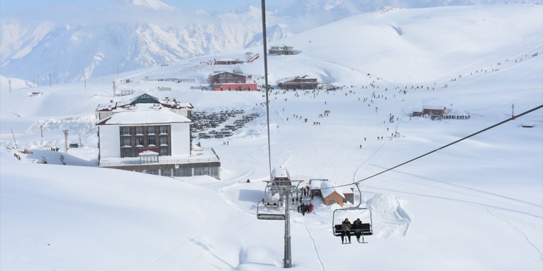 Huzurun sağlandığı Hakkari "kar festivali"ne ev sahipliği yapacak