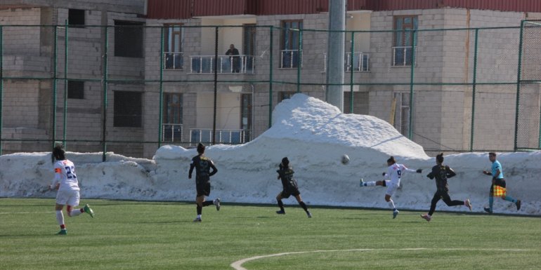HAKKARİ - Turkcell Kadın Futbol Süper Ligi - Hakkarigücü Spor: 0 - ALG Spor: 01
