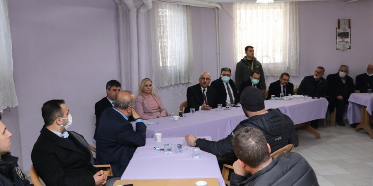 İpekyolu Kaymakamı Aydın, mahalle ziyaretlerini sürdürüyor