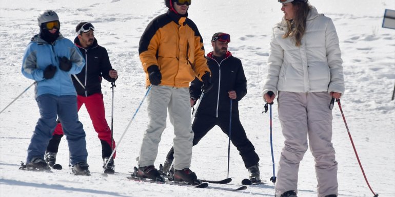 Cıbıltepe Kayak Merkezi'ndeki doluluk yüzde 90'a ulaştı