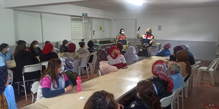 Malatya'da jandarma KADES'i anlattı