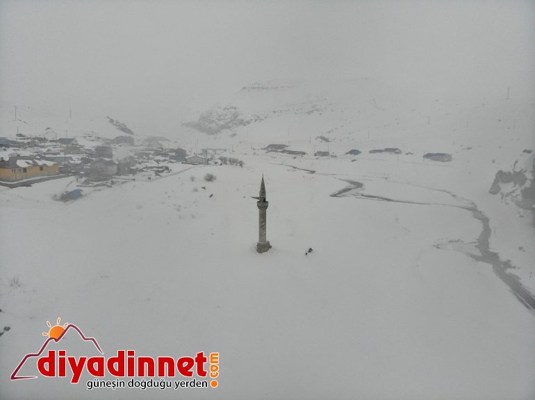 Sular altında kalan cami havadan görüntülendi3