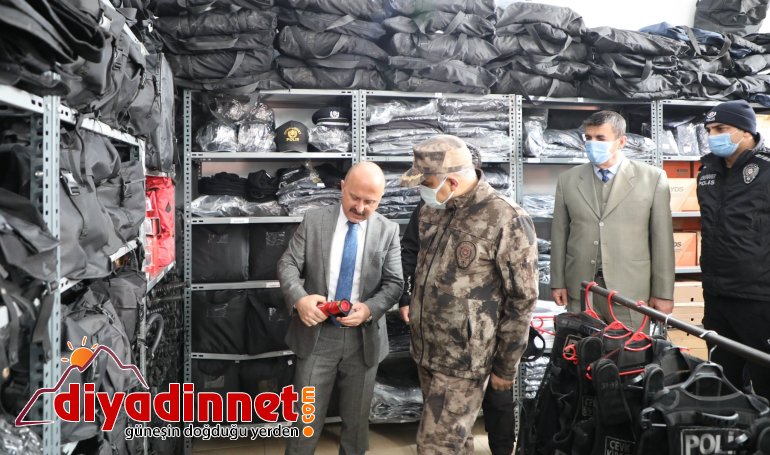 Vali Varol, polislerle bir araya geldi2