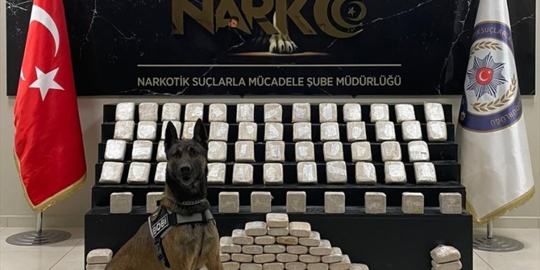 Van'da bir haftada 347 kilo 176 gram uyuşturucu ele geçirildi
