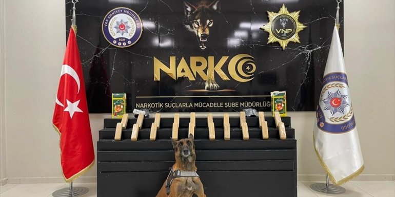 Van'da bir haftada 15 kilo 565 gram uyuşturucu ele geçirildi