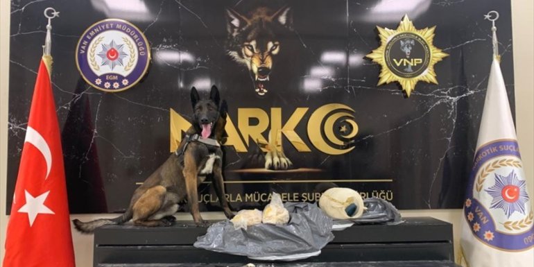 Van'da bir haftada 5 kilo 798 gram uyuşturucu ele geçirildi