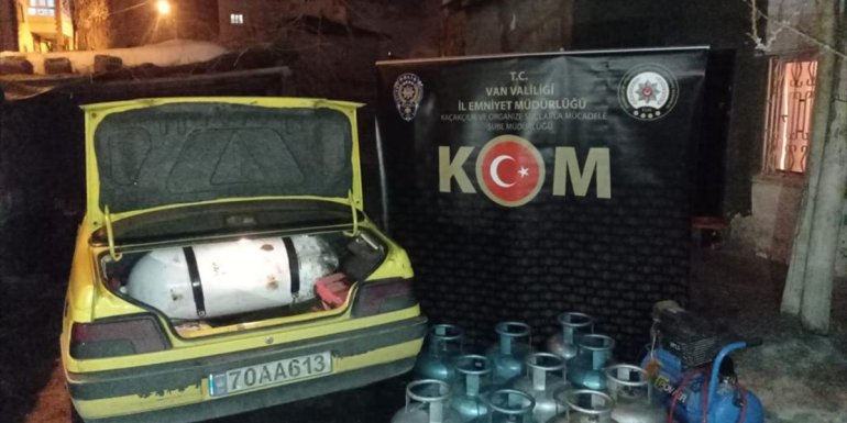 Van'da gümrük kaçakçılığından 18 şüpheli gözaltına alındı