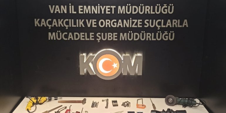 Van ve Bitlis'te silah kaçakçılığı operasyonu