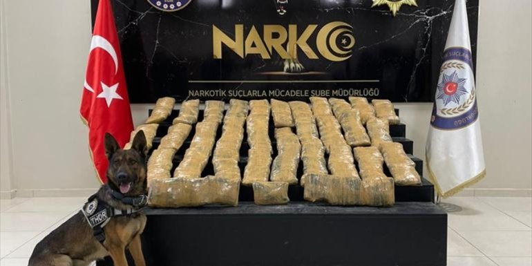 Van'da yaklaşık 115 kilogram eroin yakalandı