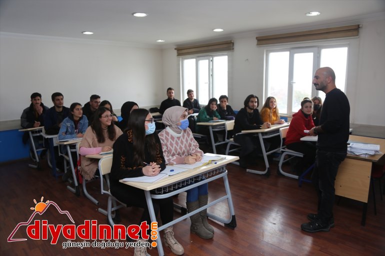 hayali Vanlı gençlerin belediyenin üniversite gerçeğe dönüşüyor kursuyla 4