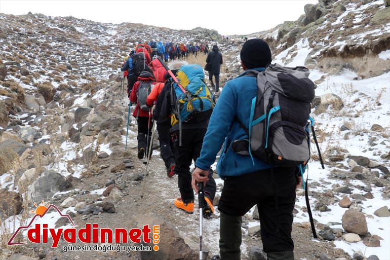 - 27 tırmanışı Ağrı zirve AĞRI Dağı