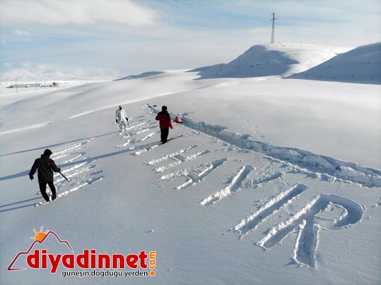 üzerine dev yazarak Ağrı