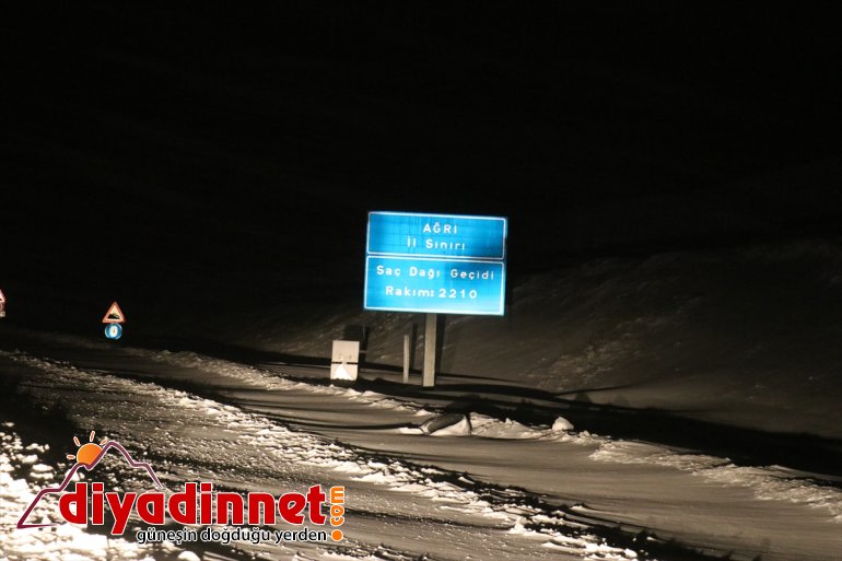 nedeniyle yolu tır kara tipi ve kar kapatıldı yoğun geçişine Ağrı-Erzurum 1